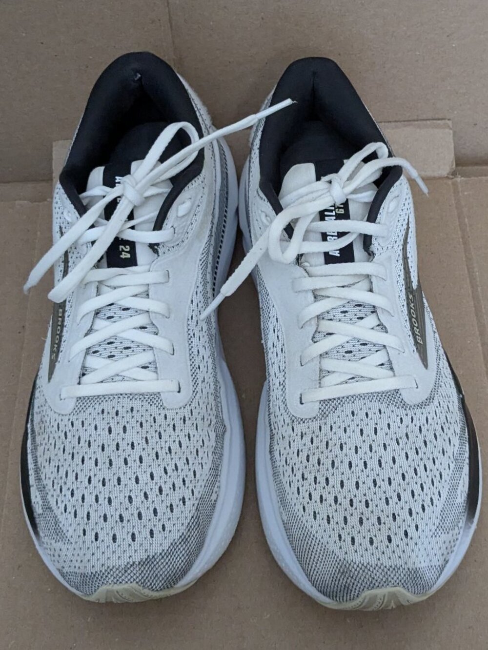 Brooks Adrenaline GTS 24 Road Running Shoes - Men's  Size 9.5 Gray . - Picture 4 of 14